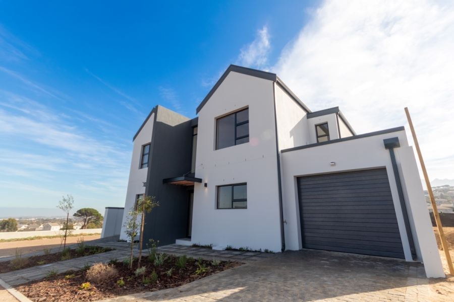 3 Bedroom Property for Sale in Sandown Western Cape